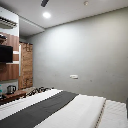 Hotel Sai Inn, Ahmedabad Airport-2